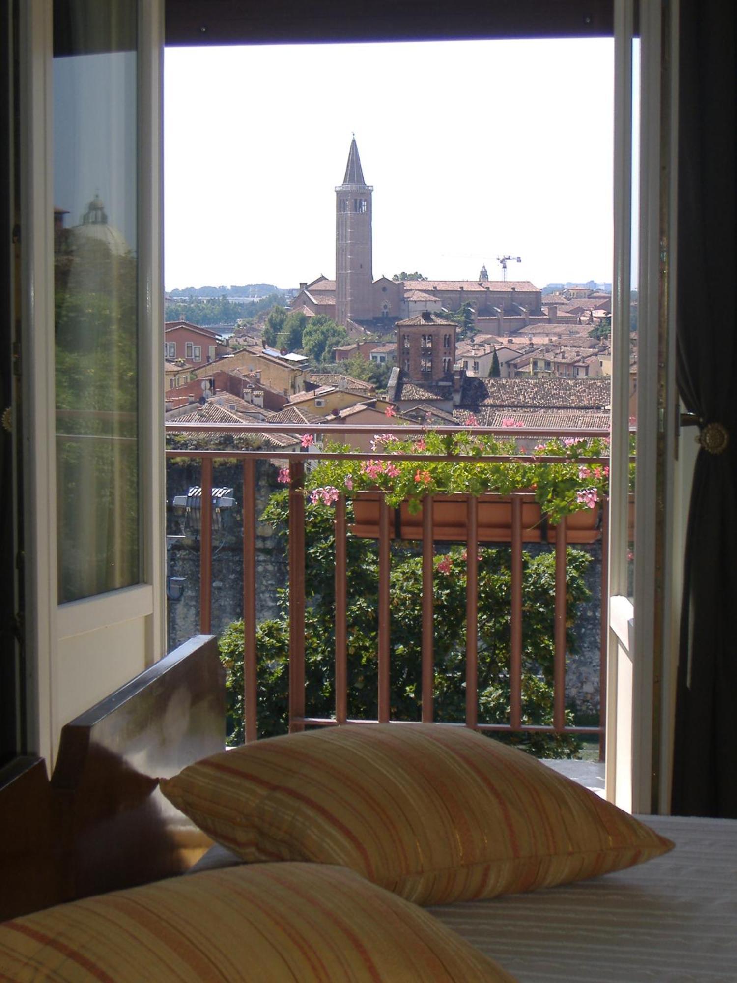 ヴェローナ Agli Abbaini Bed & Breakfast エクステリア 写真